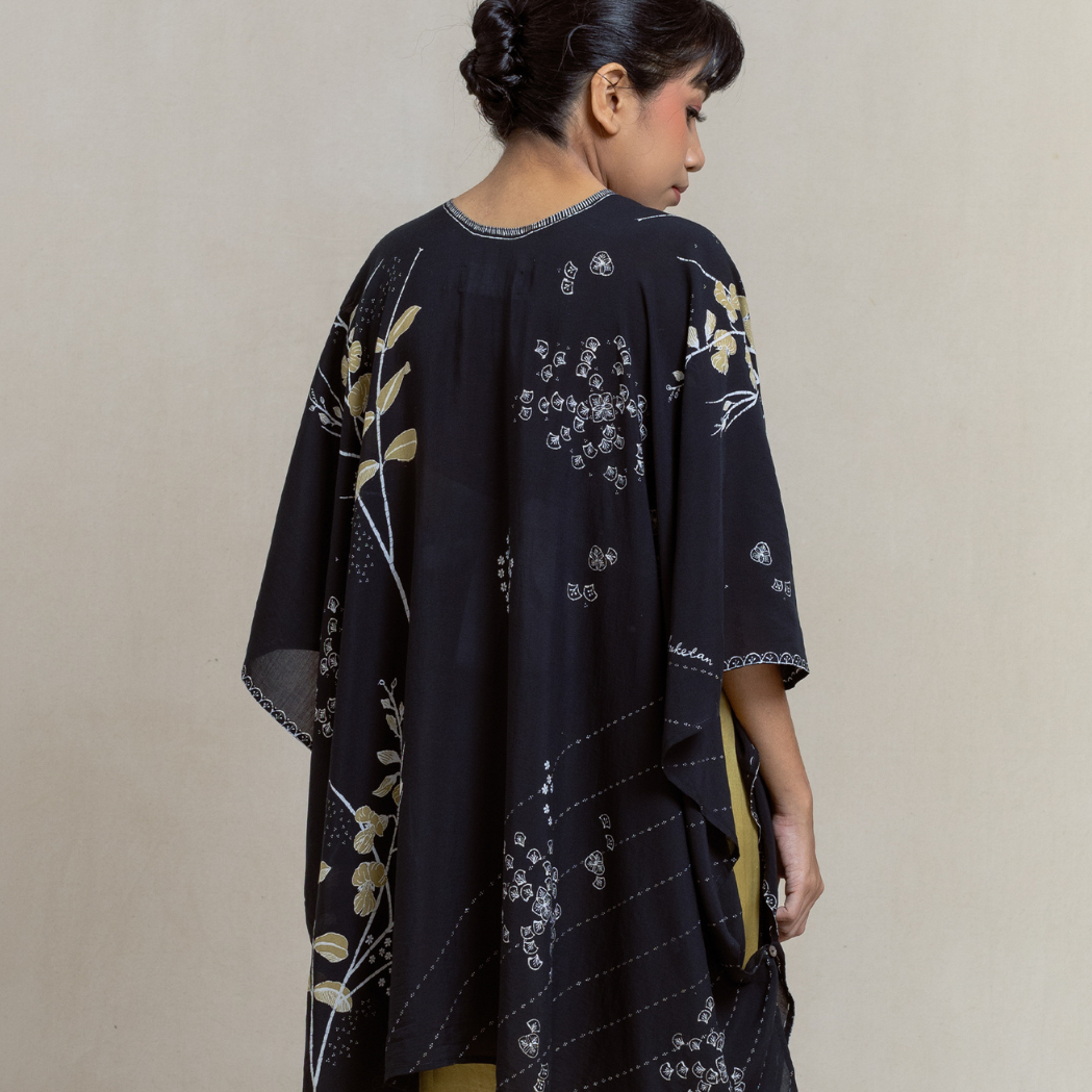 throw, kimono outer, outerwear, women's fashion, naturally dyed, slow fashion, fashion